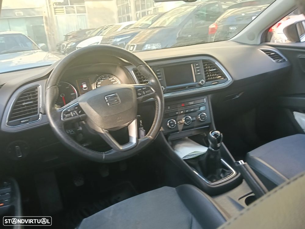 SEAT Leon 1.6 TDI DPF Style - 25
