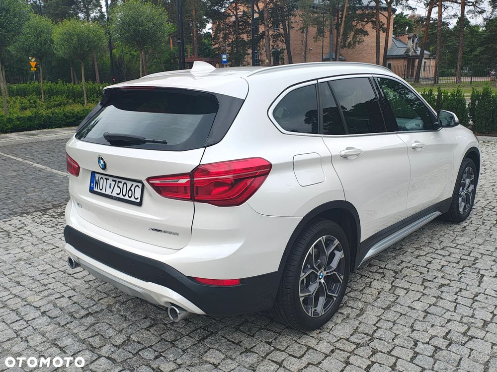 BMW X1 xDrive25i xLine - 5