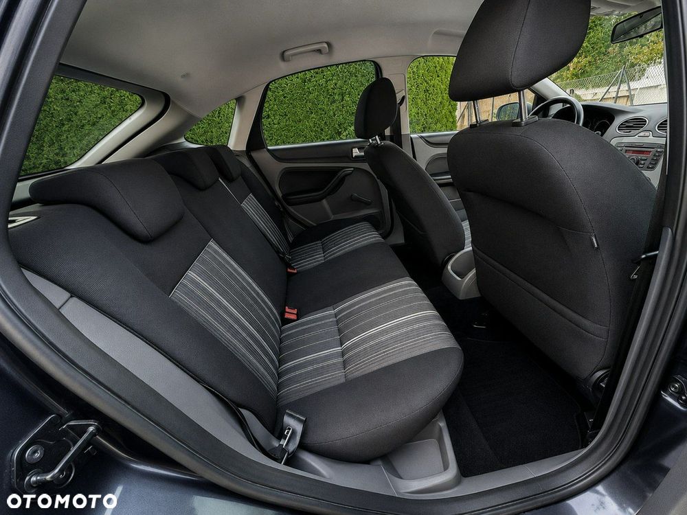Ford Focus - 8