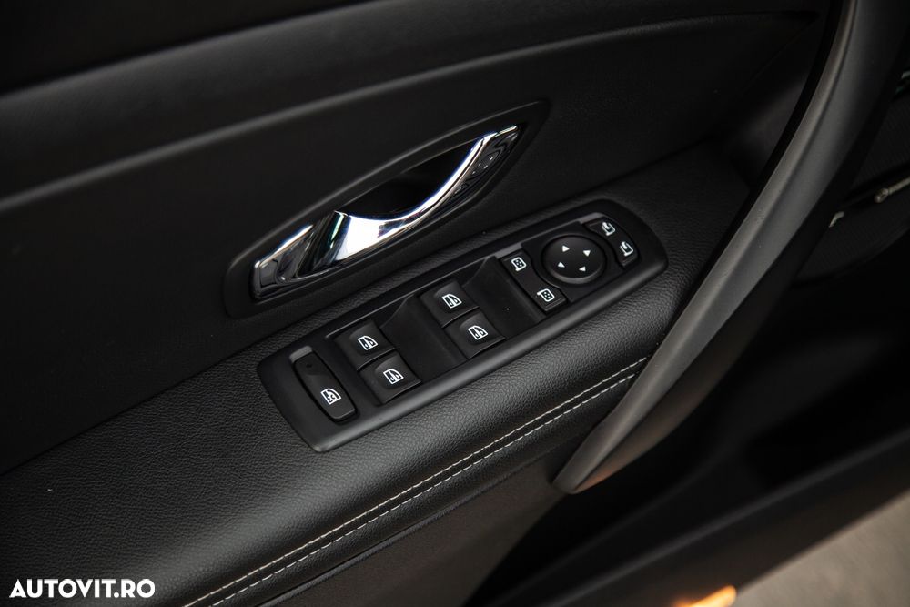 Renault Megane ENERGY dCi 130 Start & Stop Bose Edition - 21