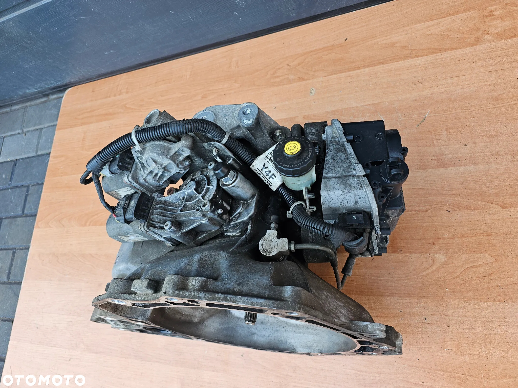 SKRZYNIA BIEGÓW EASYTRONIC OPEL MERIVA A ZAFIRA B 1.6-1.8 F17 F17E419 - 2