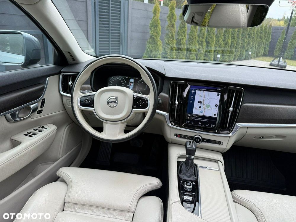 Volvo V90 Cross Country T5 AWD Pro - 11