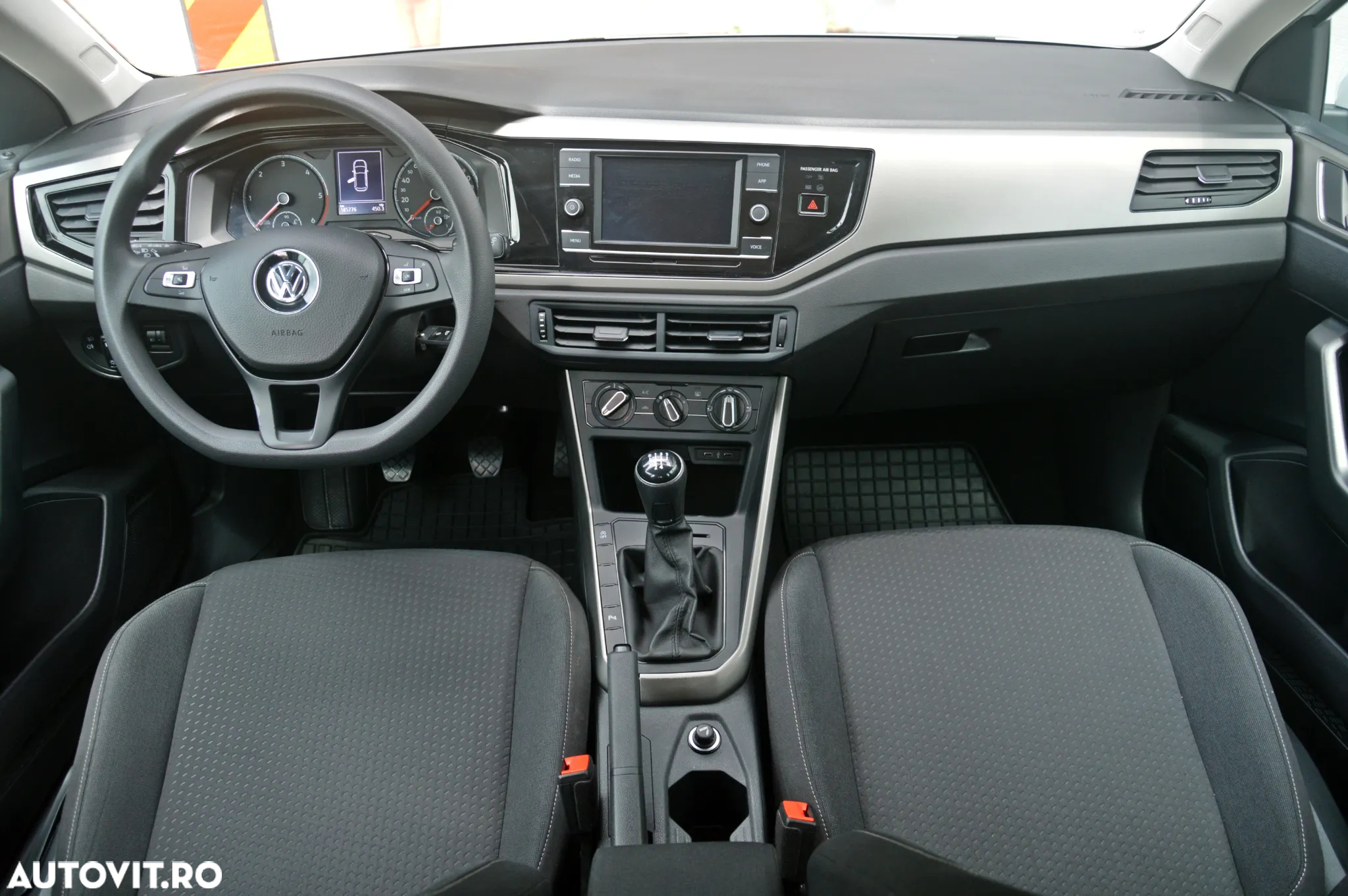 Volkswagen Polo 1.6 TDI Comfortline - 6