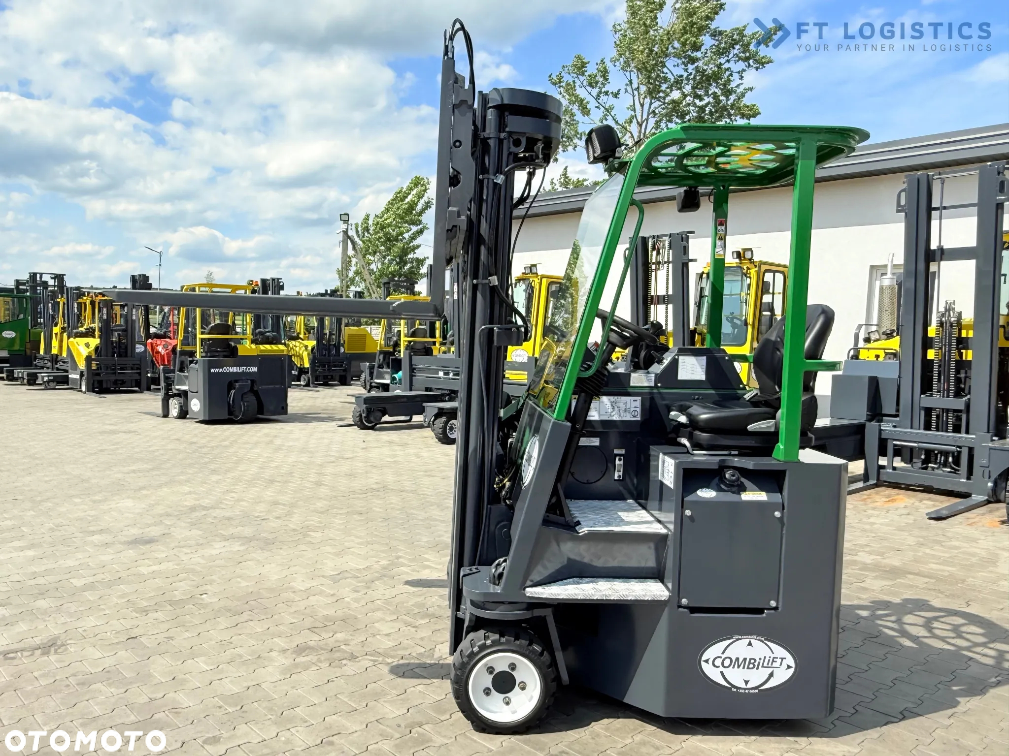 Combilift CB2500 / DIESEL / TRIPLEX / WYDŁY WYSUWNE / 5500MM / WOLNY SKOK / PRZESUW WIDEŁ / POZYCJONER / JAK NOWY - 23