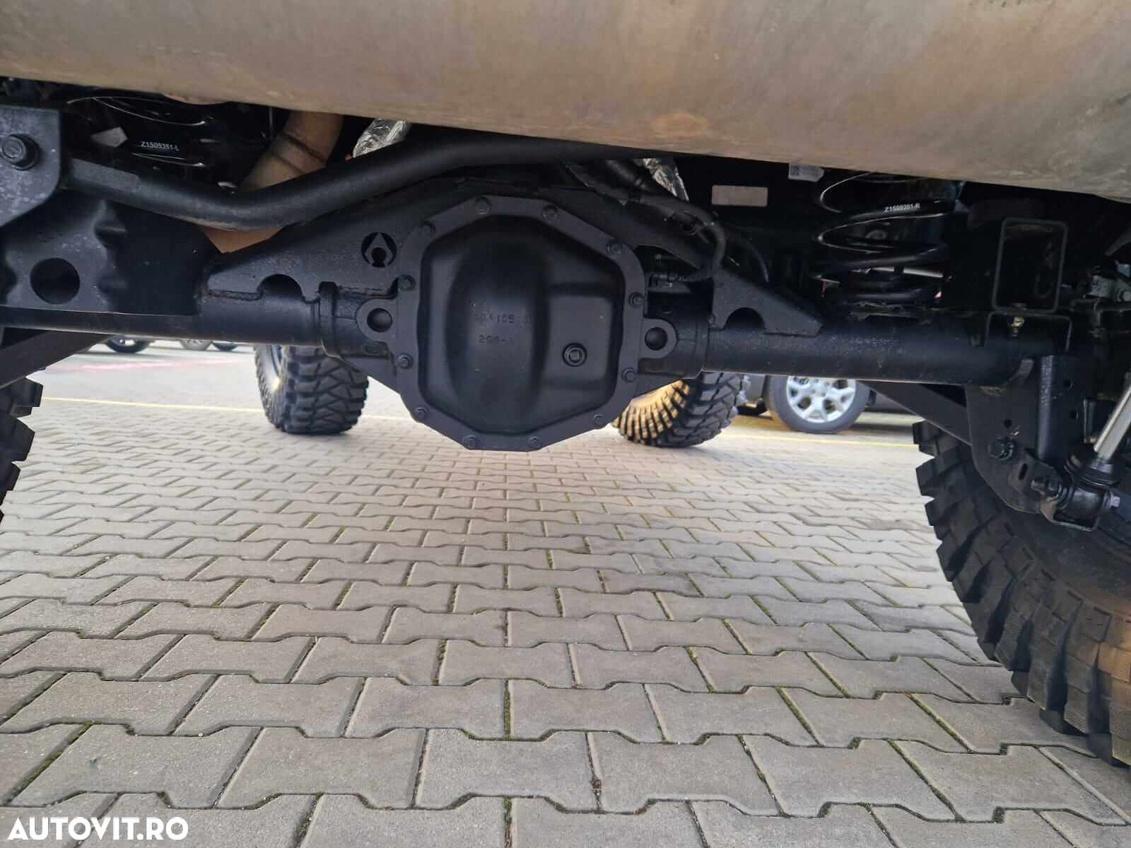 Jeep Wrangler - 9