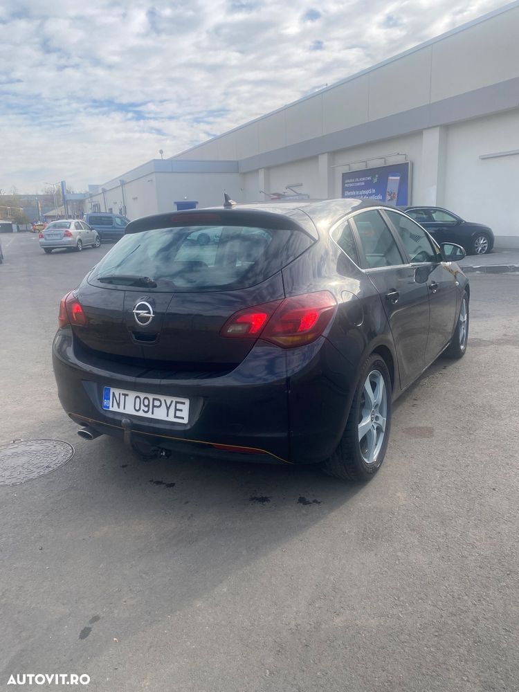 Opel Astra 2.0 CDTI Enjoy - 3