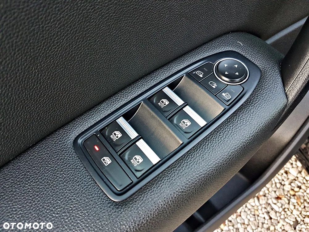 Renault Captur 1.6 E-TECH Plug-In Initiale Paris - 17