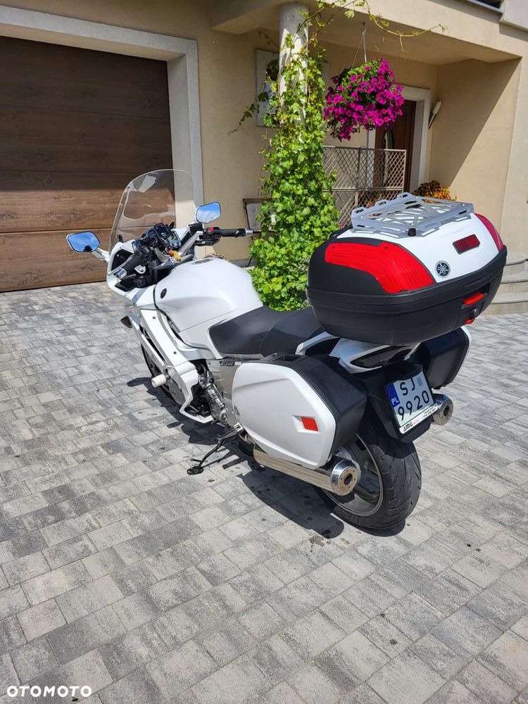 Yamaha FJR - 6