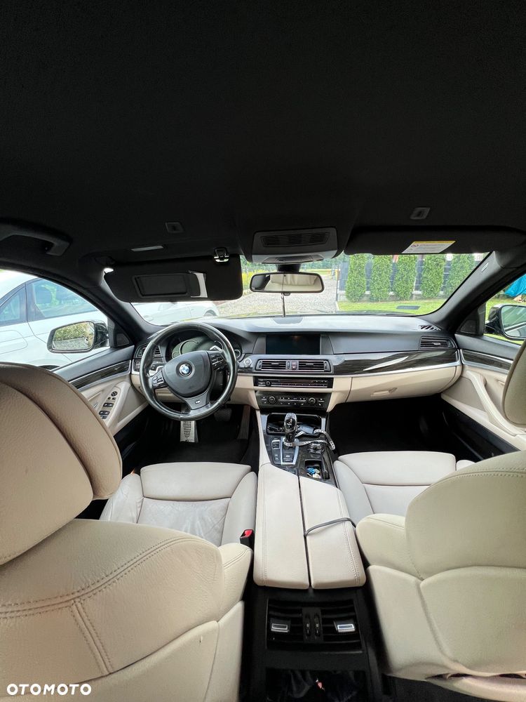 BMW Seria 5 525d xDrive Sport-Aut Modern Line - 10