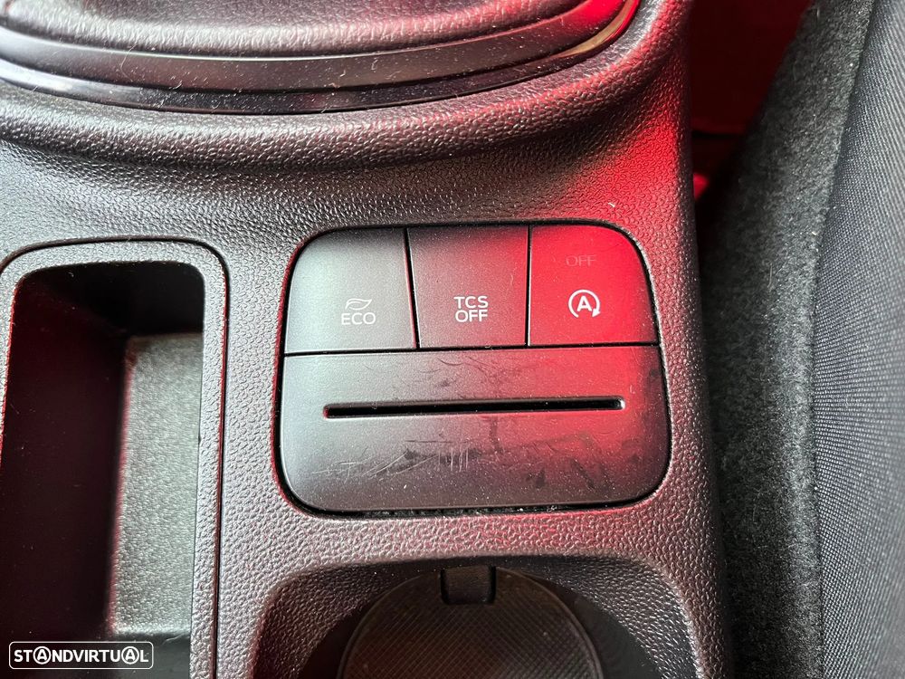 Ford Fiesta 1.1 Ti-VCT Business - 25