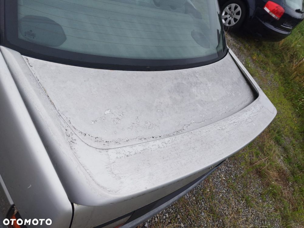 Volkswagen Passat 2.0 GL - 19