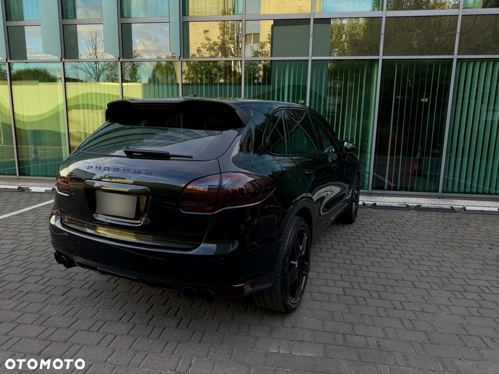 Porsche Cayenne Tiptronic S - 17
