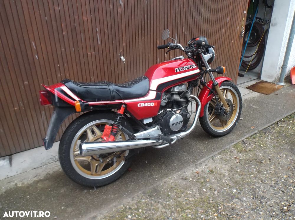 Honda CB 400F - 1