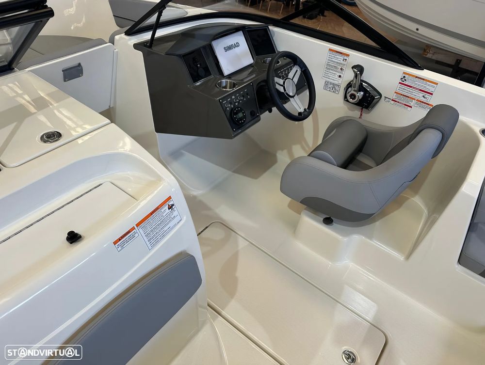 Bayliner VR6 OB - 25