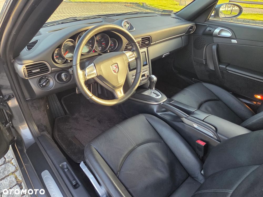 Porsche 911 Carrera Tiptronic S - 8