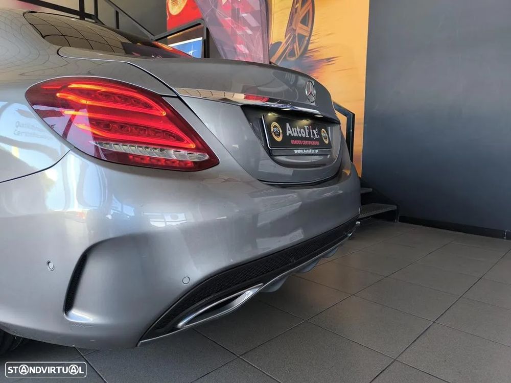 Mercedes-Benz C 300 BlueTEC Hybrid AMG Line - 33