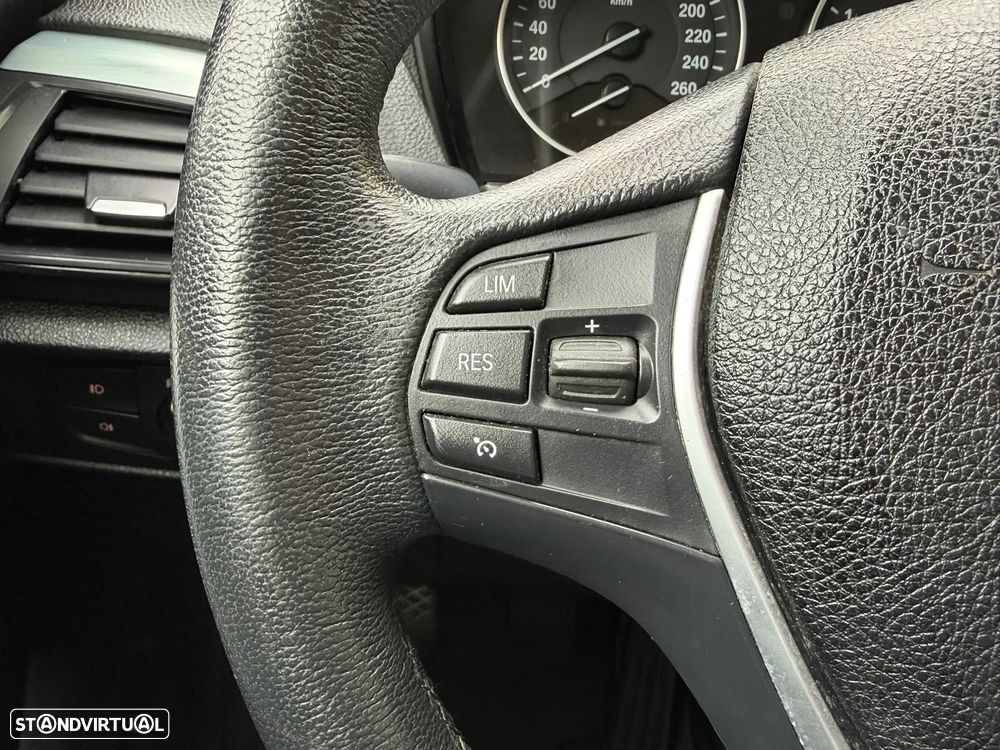 BMW 118 d Line Sport - 14