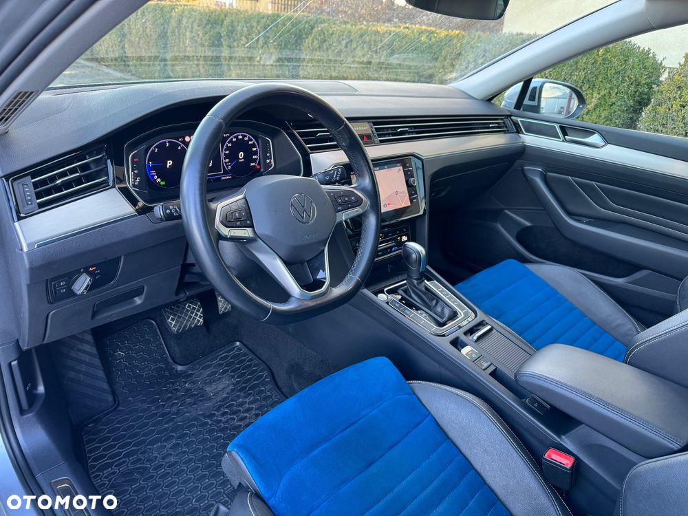 Volkswagen Passat Variant 2.0 TDI EVO Elegance DSG - 10