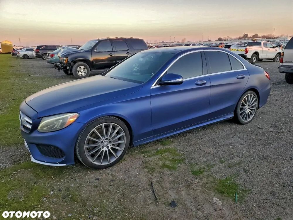 Mercedes-Benz Klasa C 300 9G-TRONIC - 1