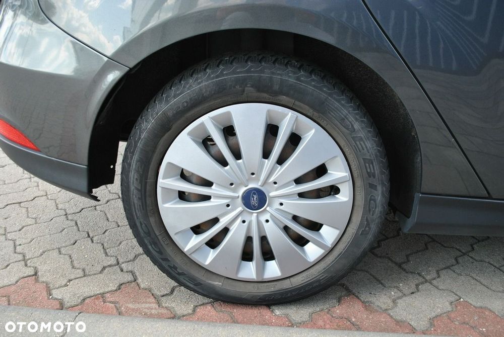 Ford Focus 1.6 Gold X - 23