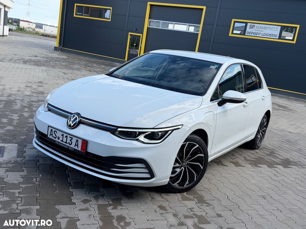 Volkswagen Golf 1.4 eHybrid OPF DSG Style - 1