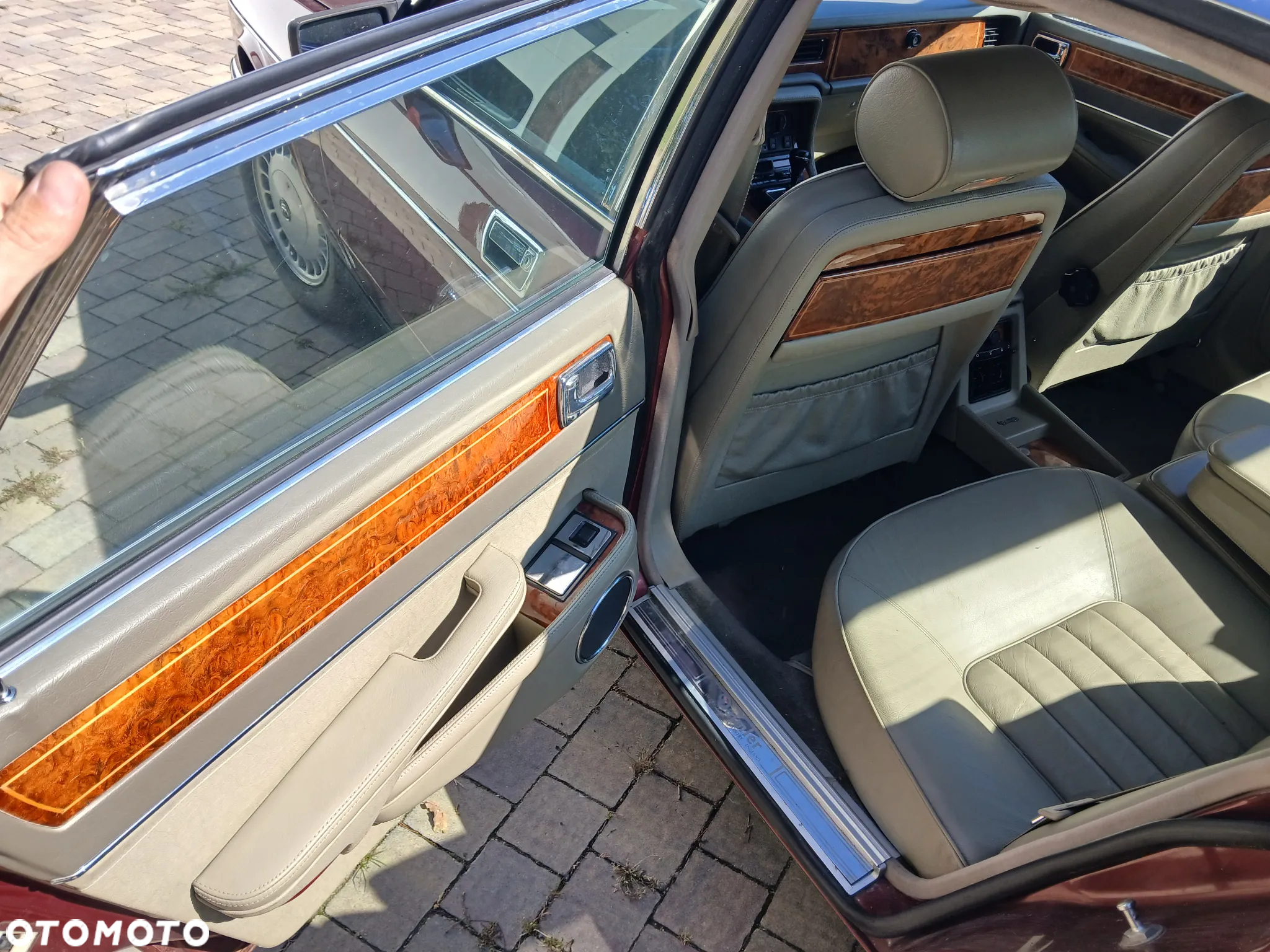 Jaguar XJ - 8