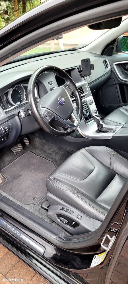 Volvo S60 T5 Geartronic RDesign - 11