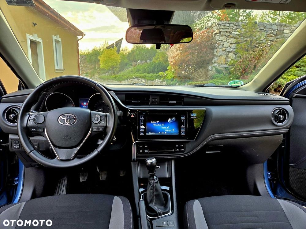 Toyota Corolla - 7