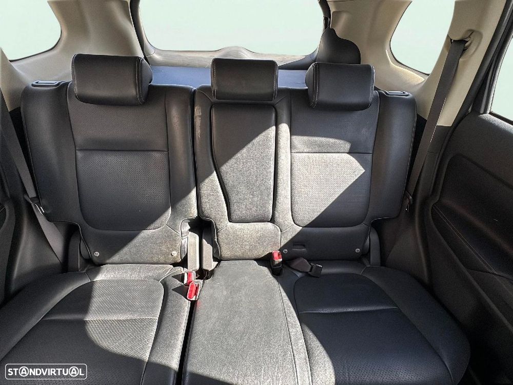 Mitsubishi Outlander 2.0 MIVEC Intense+ - 17