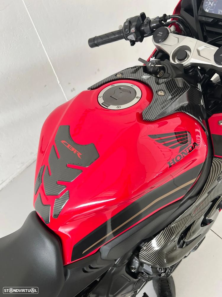 Honda CBR 650R - 11
