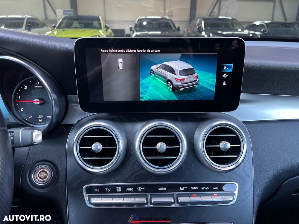 Mercedes-Benz GLC 300 d 4Matic 9G-TRONIC AMG Line - 24