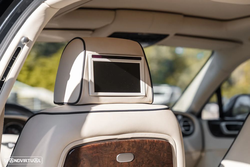 Bentley Continental Flying Spur Standard - 23