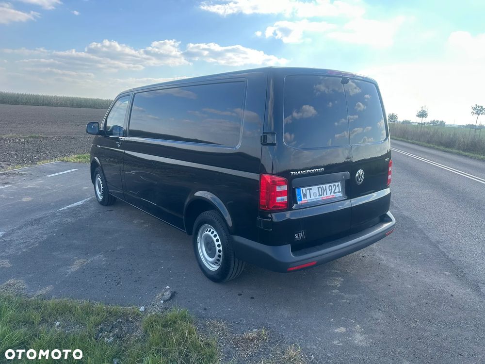 Volkswagen Transporter - 8