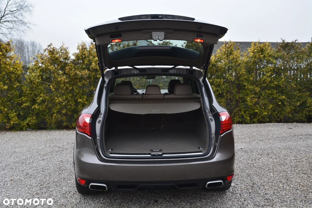 Porsche Cayenne S Tiptronic S - 21