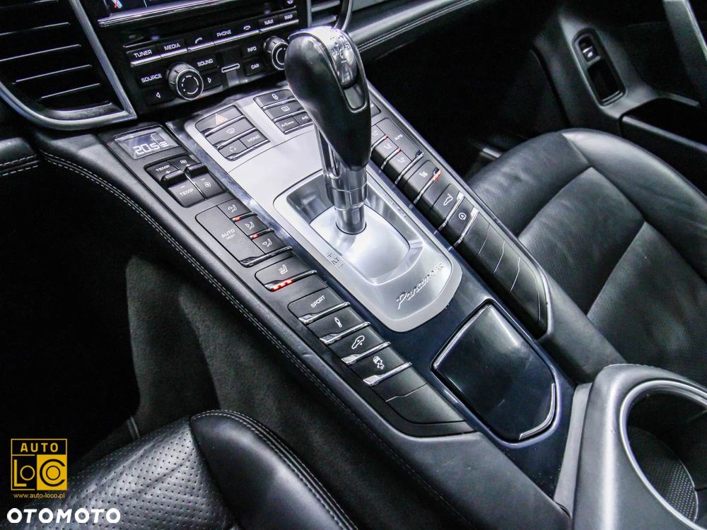 Porsche Panamera Platinum Edition - 26