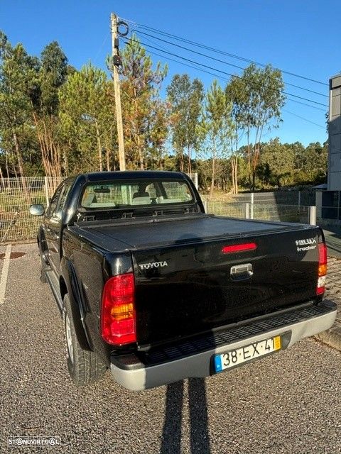 Toyota Hilux 3.0 D-4D CD Tracker - 2