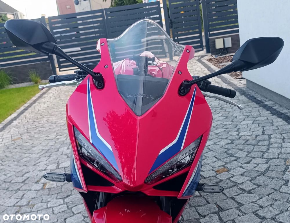 Honda CBR - 30