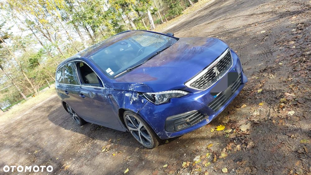 Peugeot 308 SW BlueHDi 130 EAT8 GT - 3