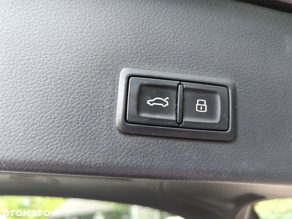 Audi A6 Allroad - 36