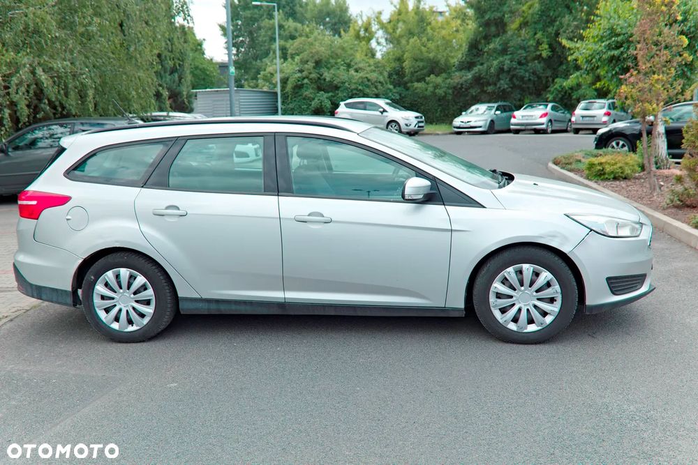 Ford Focus 1.6 Trend - 1