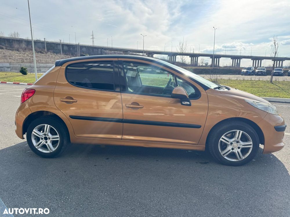 Peugeot 207 - 11