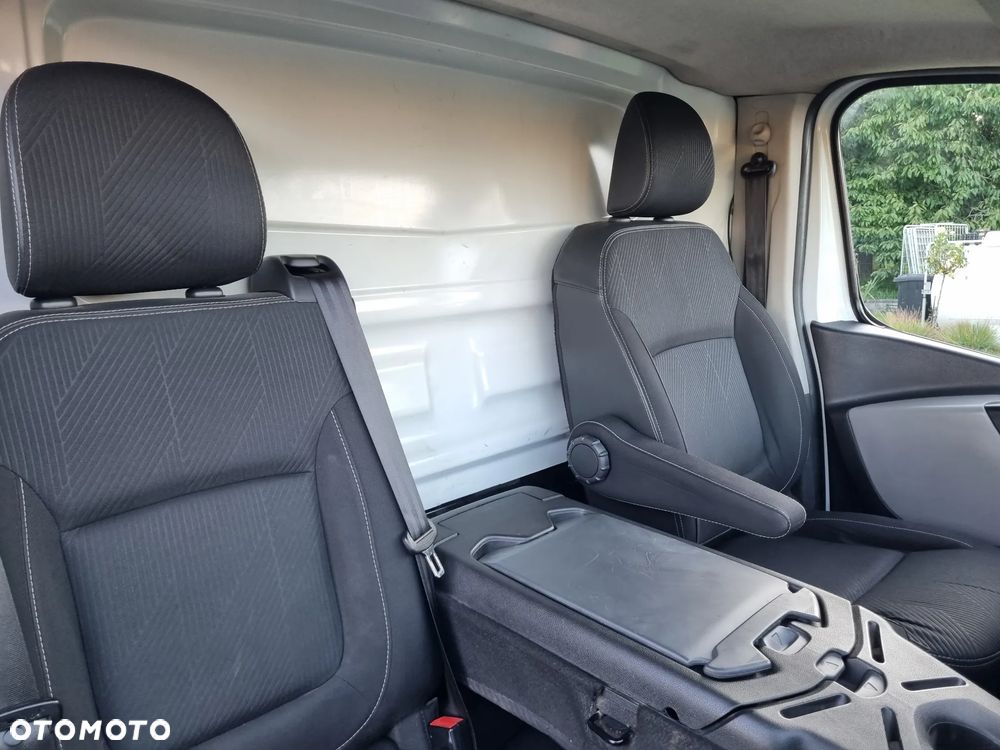 Renault TRAFIC L2H1 - 15