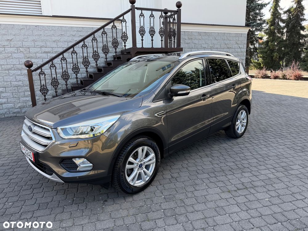 Ford Kuga 1.5 EcoBoost 2x4 Titanium - 4
