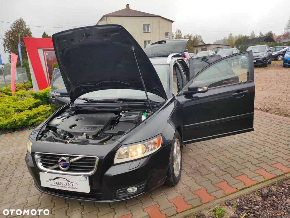 Volvo V50 D2 Momentum - 30
