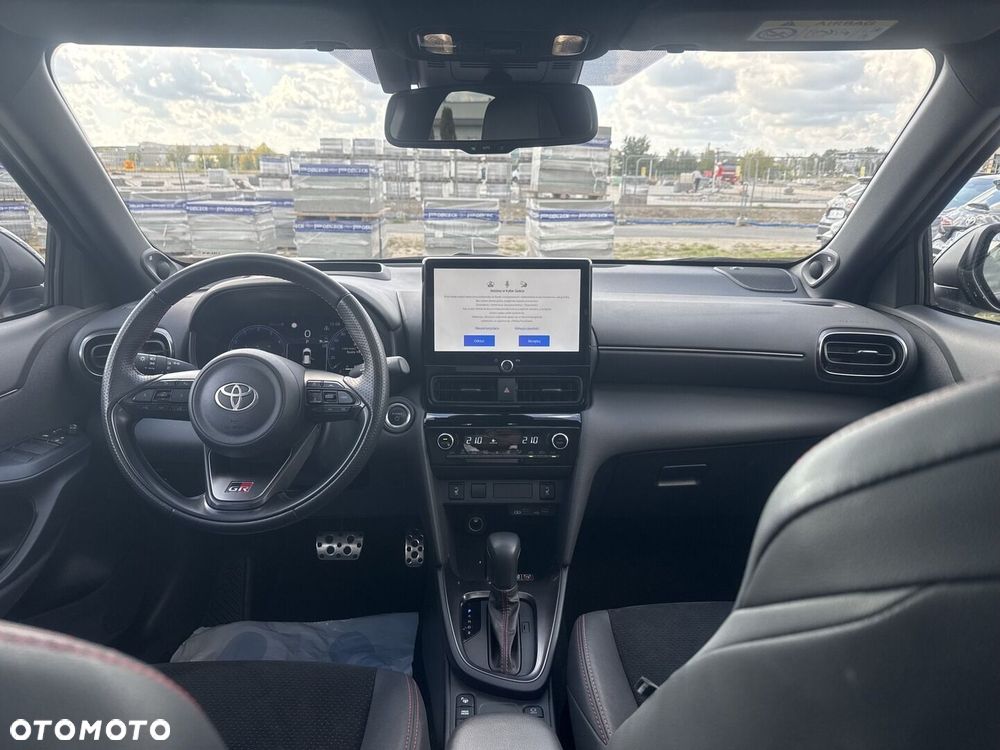 Toyota Yaris Cross Hybrid 1.5 GR Sport - 13