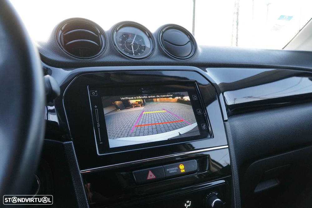 Suzuki Vitara 1.6 VVT GLX - 17