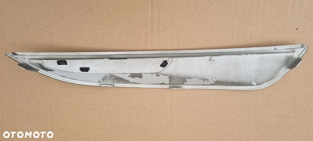 Ford Kuga MK1 2008- Listwa pod lampę lewa oryginał - 4
