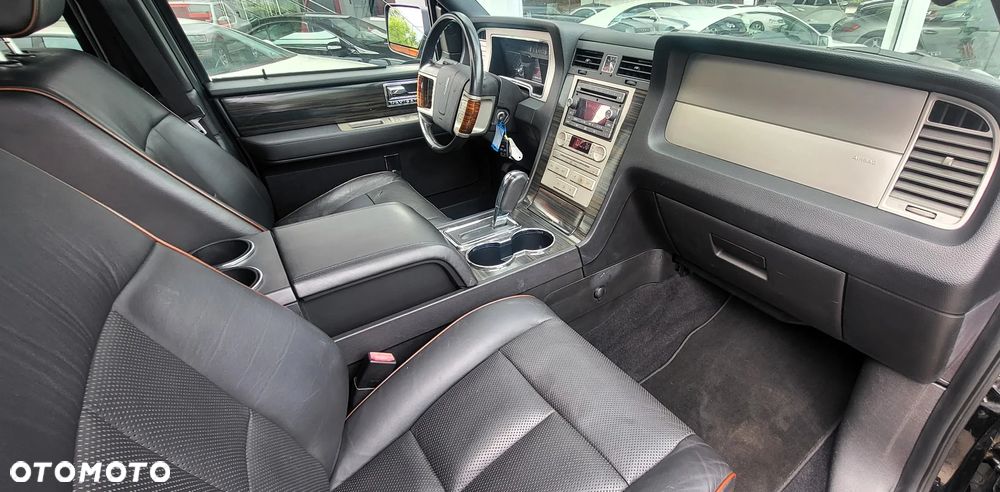 Lincoln Navigator 5.4 4WD Luxury - 12