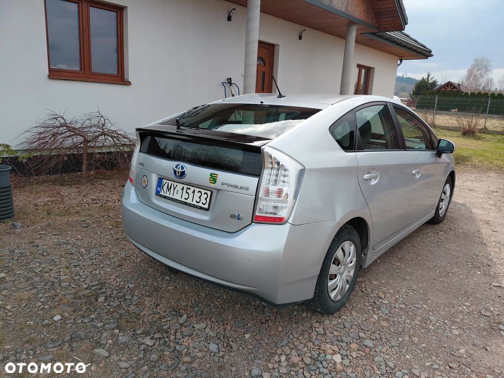 Toyota Prius 1.8 HSD Prestige - 32