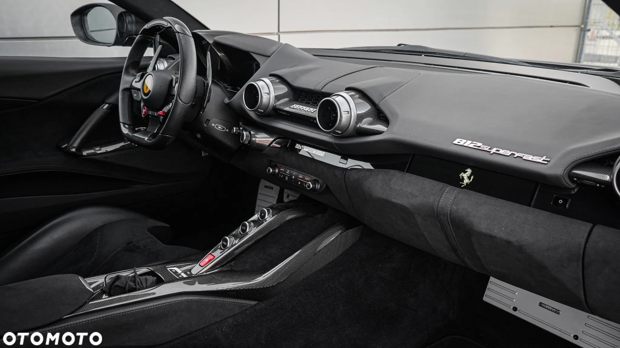 Ferrari 812 Superfast - 22